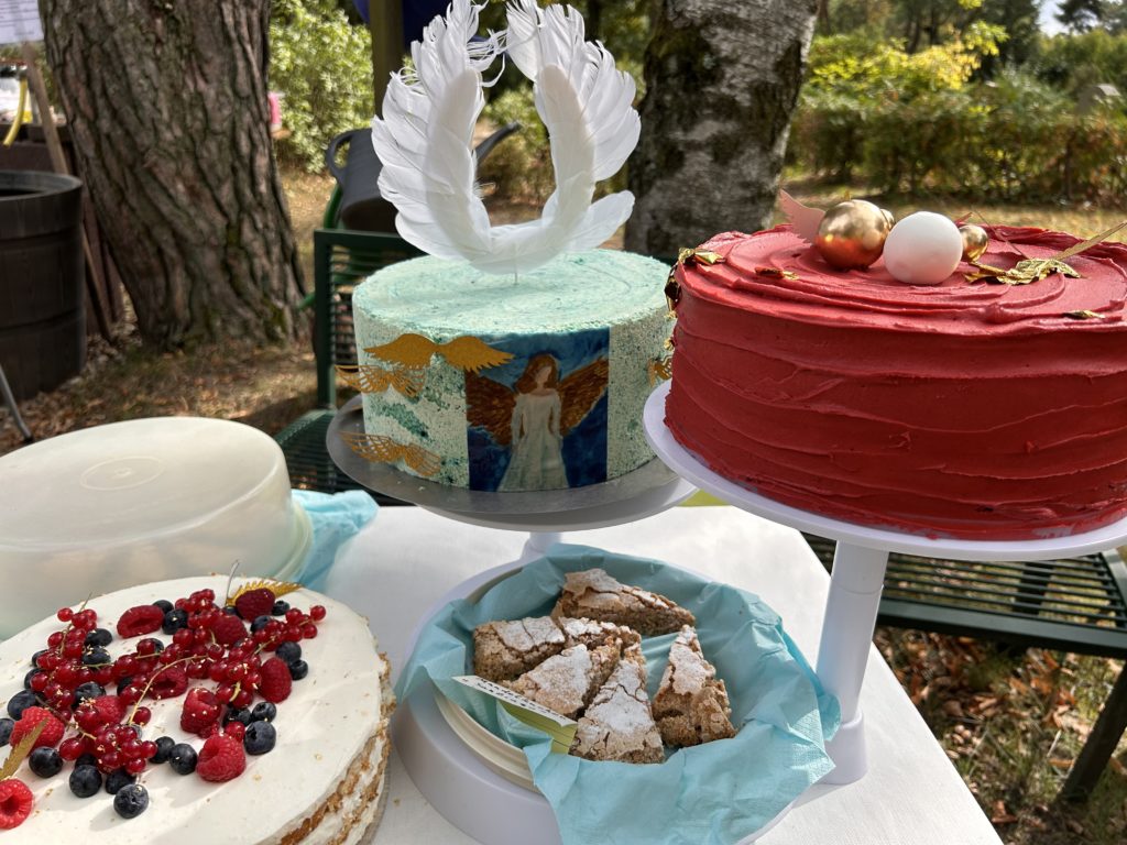 Ein Blick auf das Kuchenbuffet